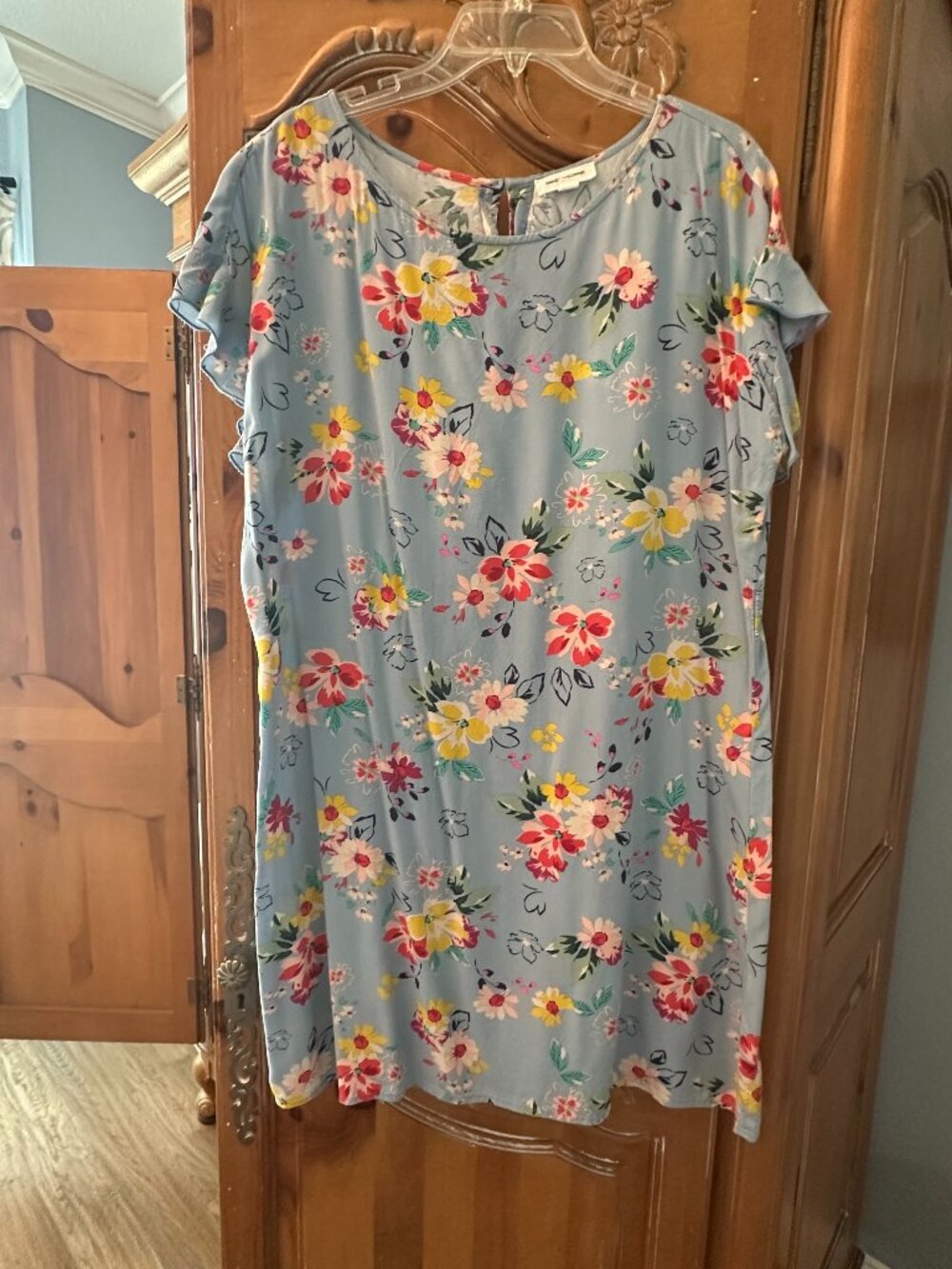 Blue floral dress by Beach Lunch Lounge Size Large